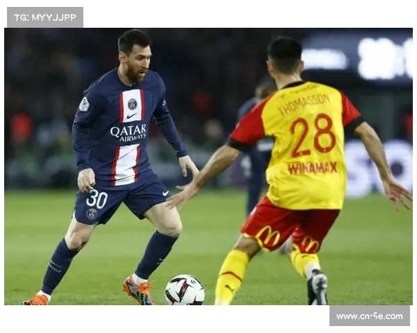 里昂2-3憾负巴黎，塔利亚菲科红牌改变战局